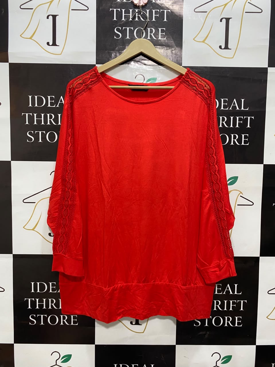 F&F |L| BUST FREE| A20| VIBRANT RED LACE-TRIM SLEEVE TOP