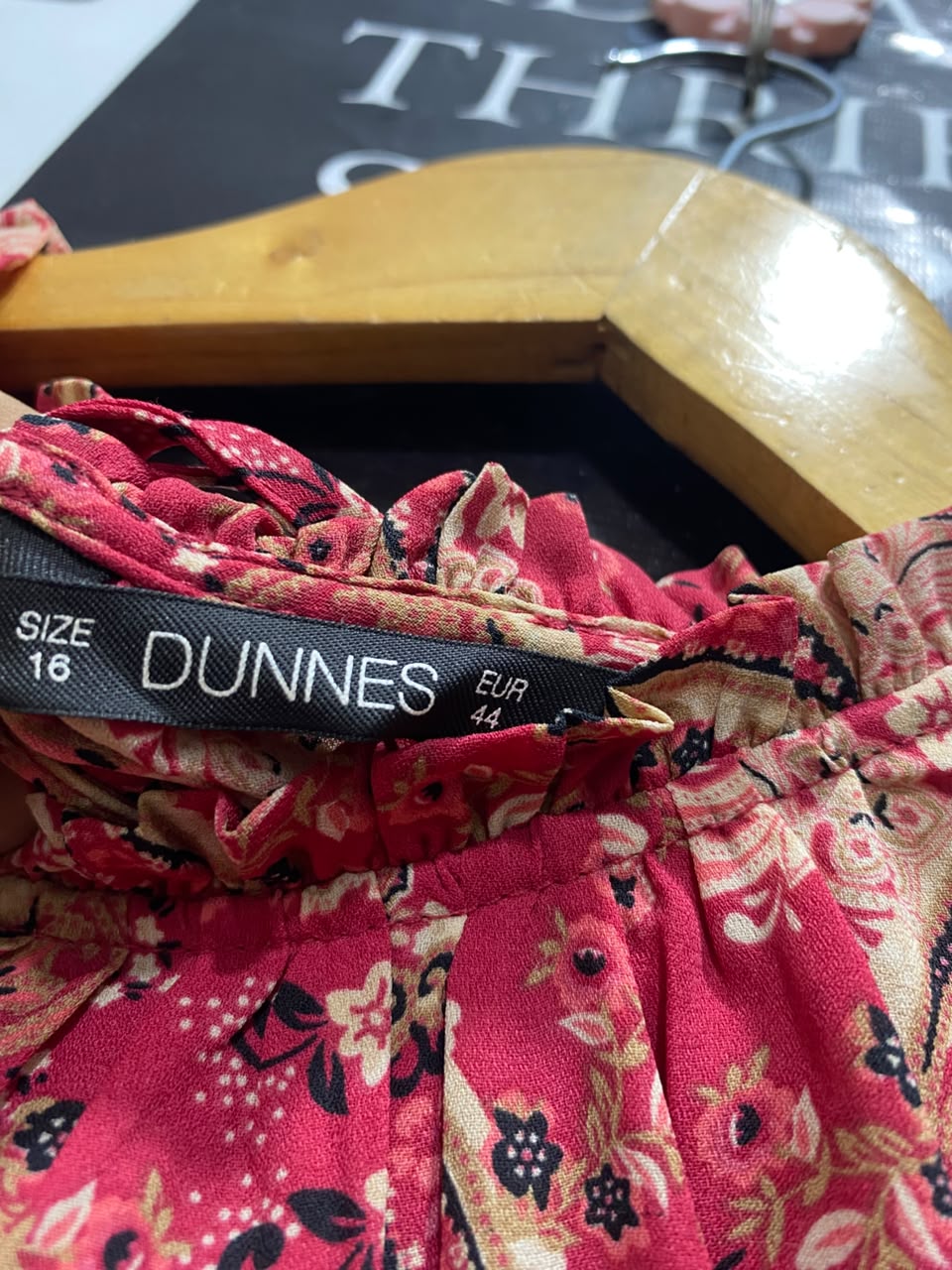 DUNNES |L| BUST 22| A20| PINK PAISLEY PRINT RUFFLE NECK LONG SLEEVE BLOUSE
