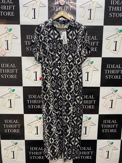 GEORGE |L| BUST FREE| A20| BLACK AND WHITE GEOMETRIC PRINT SHORT SLEEVE SHIRT DRESS