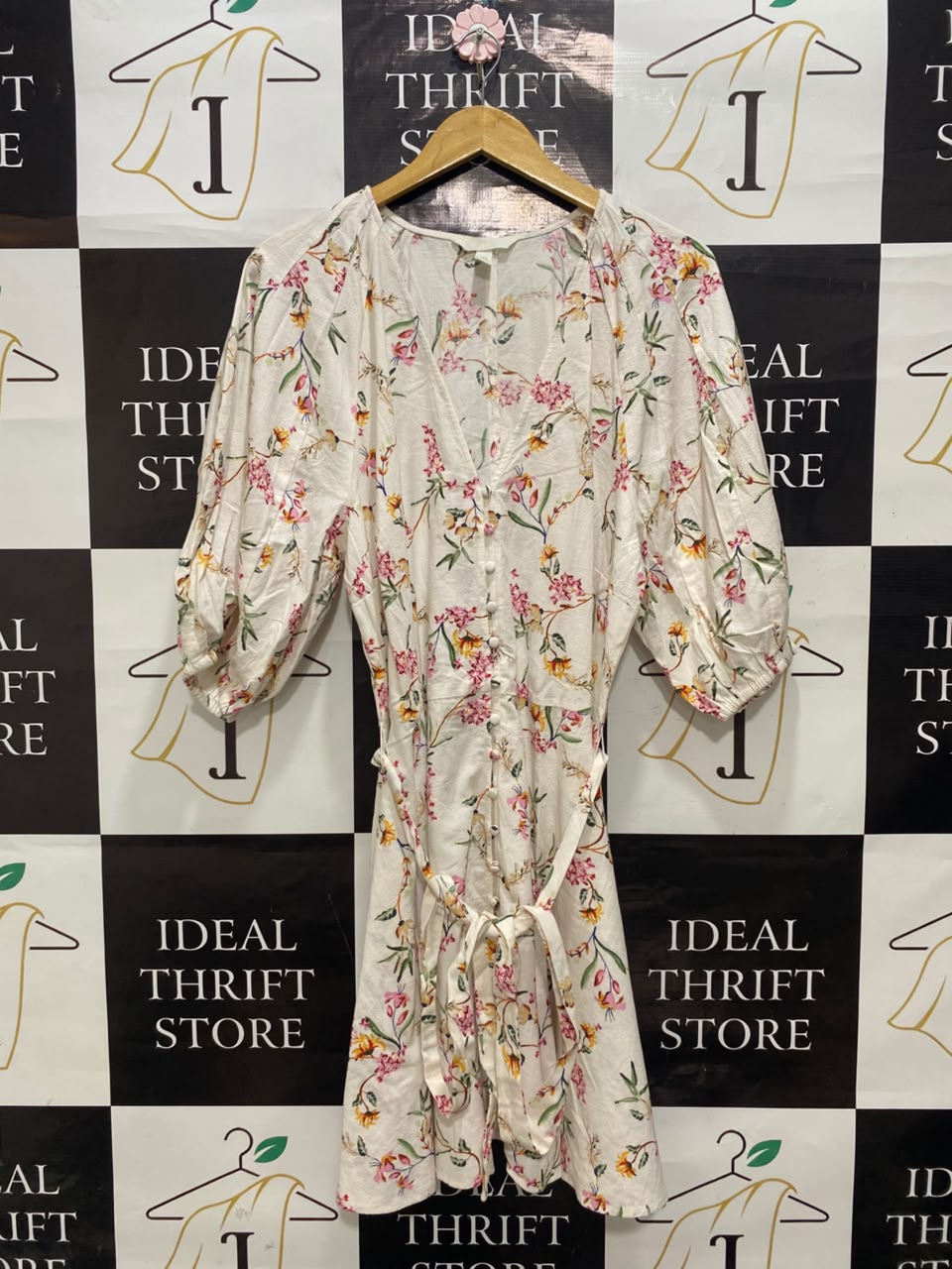 H&M |XL| BUST 21| A20| CREAM AND PINK FLORAL PRINT BUTTON-FRONT MIDI DRESS