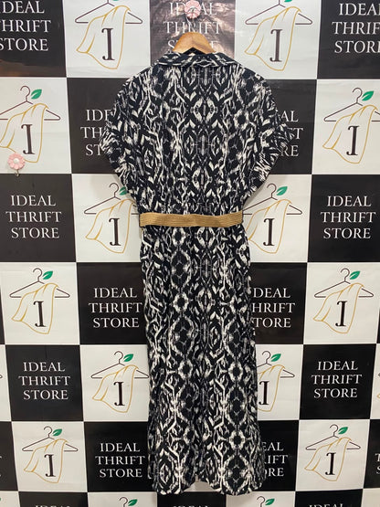 GEORGE |L| BUST FREE| A20| BLACK AND WHITE GEOMETRIC PRINT SHORT SLEEVE BELTED SHIRT DRESS