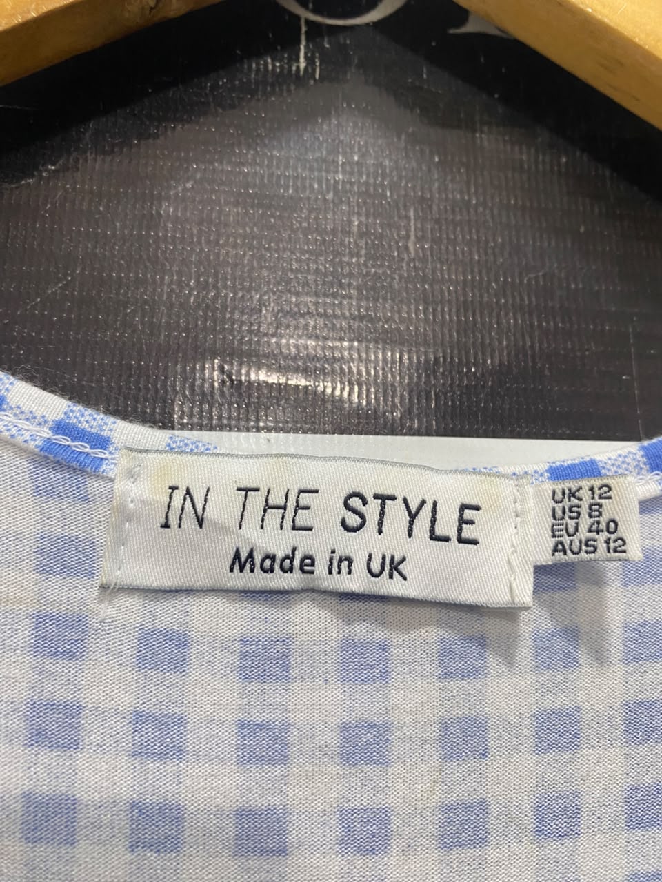 IN THE STYLE |S| BUST 16| A20| BLUE AND WHITE GINGHAM CHECK V-NECK TIERED MIDI DRESS
