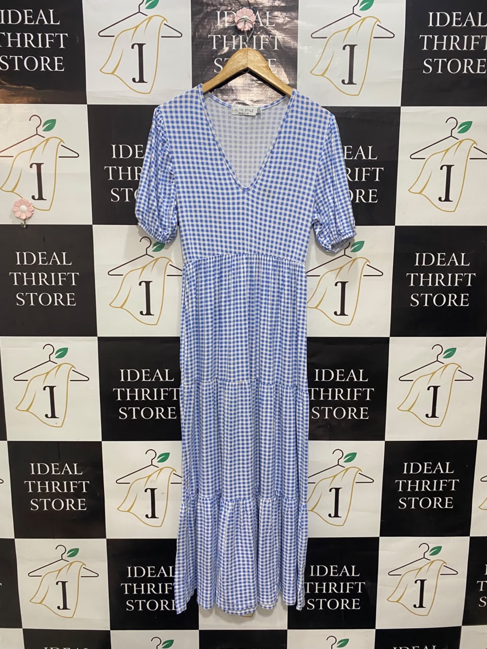 IN THE STYLE |S| BUST 16| A20| BLUE AND WHITE GINGHAM CHECK V-NECK TIERED MIDI DRESS