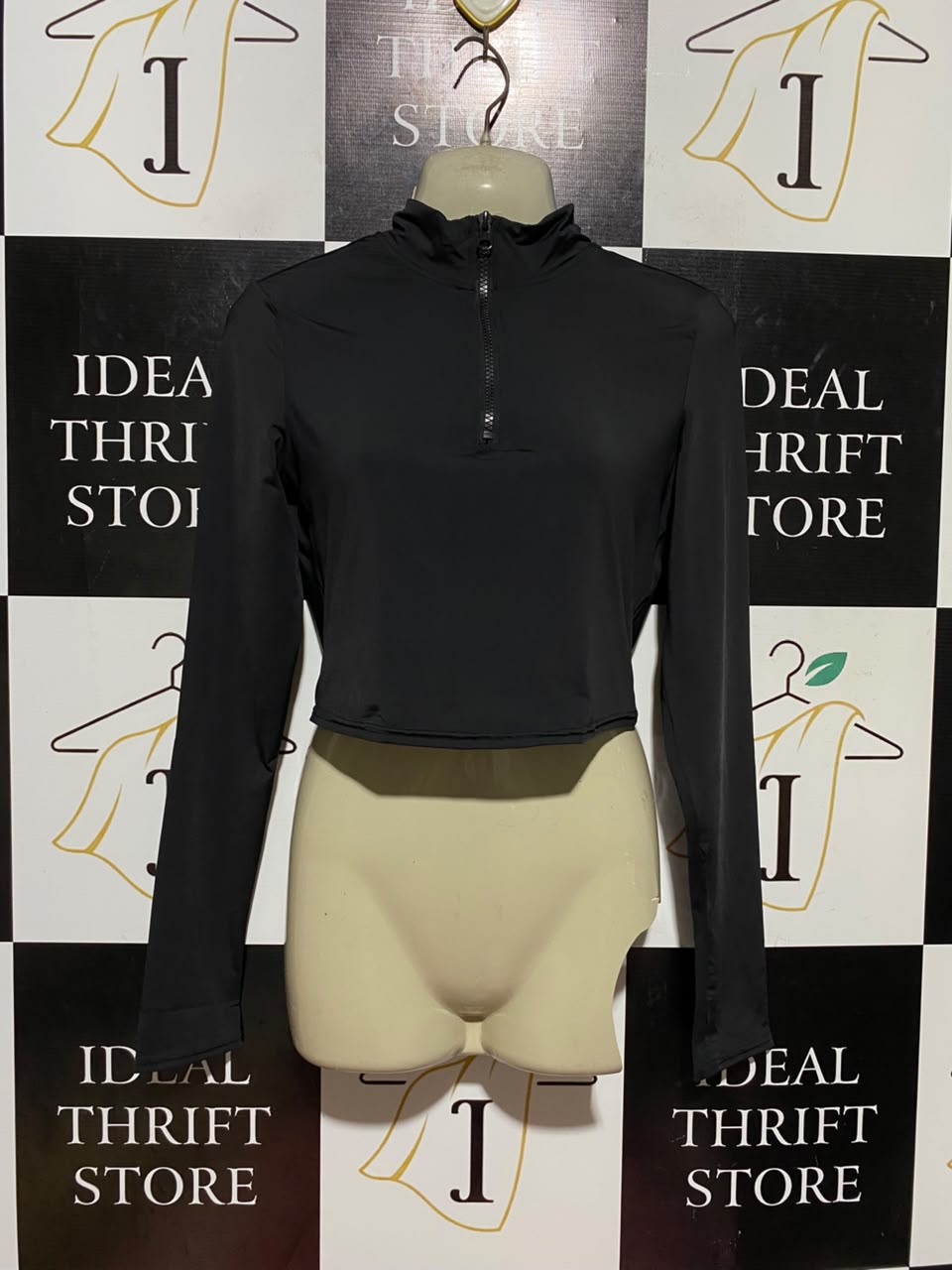 SHEIN |M| BUST 15| A19| BLACK HALF-ZIP LONG SLEEVE CROP TOP