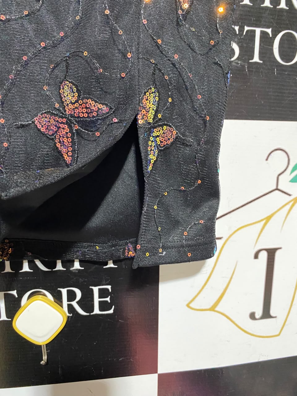 NAA NAA |M| WAIST 26| A19| BLACK SPARKLY BUTTERFLY SEQUIN MINI SKIRT