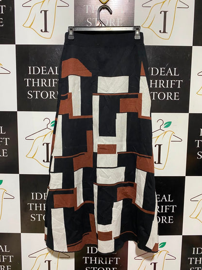 TOMS  PROJECT |S| WAIST 26| A19| BLACK, WHITE AND BROWN GEOMETRIC PATTERN KNIT MIDI SKIRT