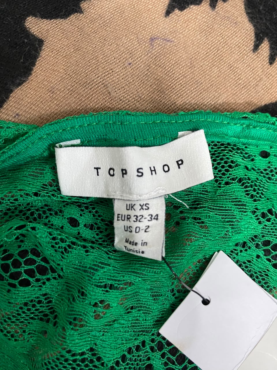 TOP SHOP |XS| BUST 15| A21| STYLISH GREEN LACE ONE-SHOULDER LONG SLEEVE BODYSUIT