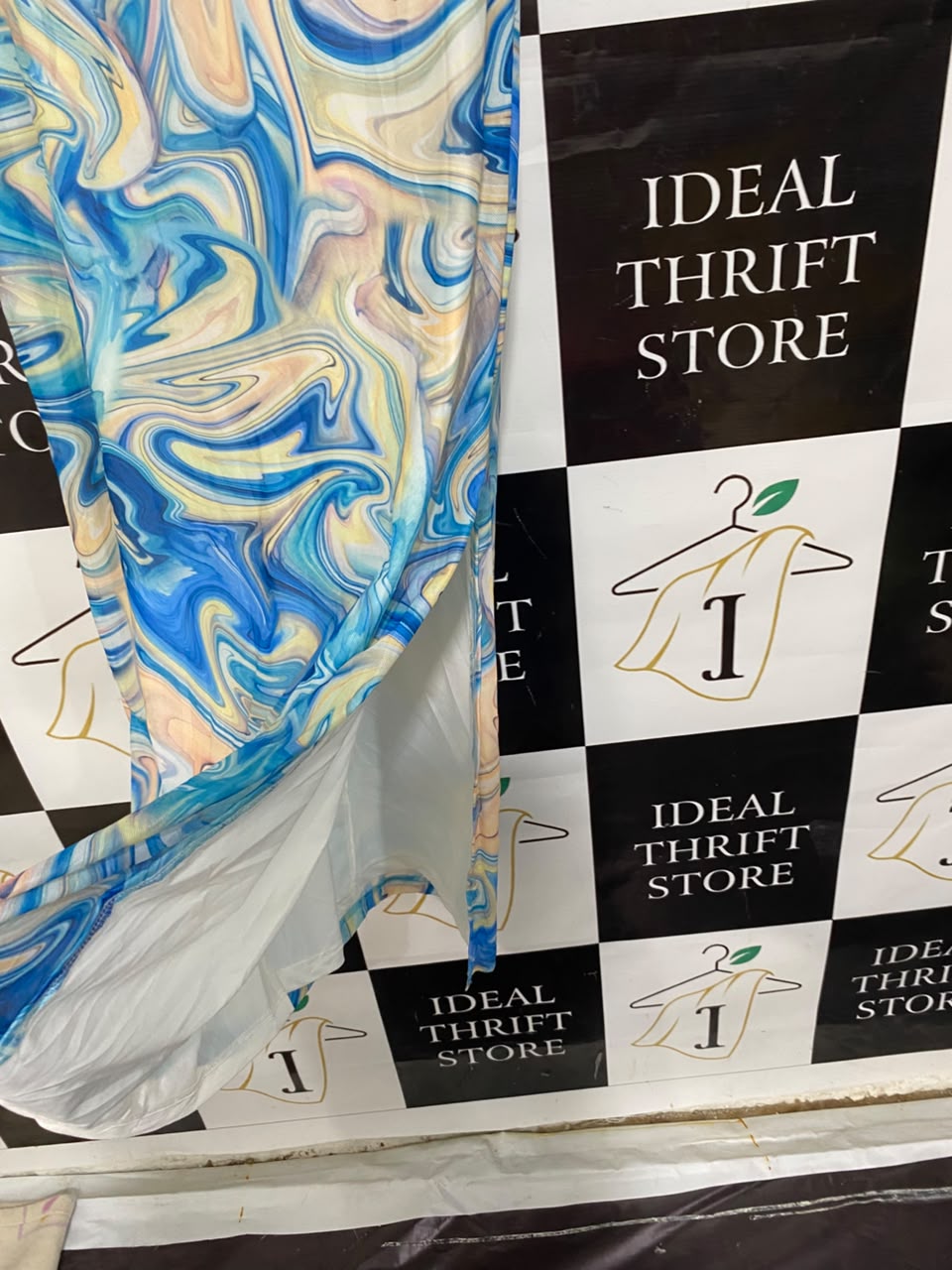 SHE |L| BUST 16| A21| BLUE MARBLE SWIRL PRINT SHORT SLEEVE MIDI DRESS