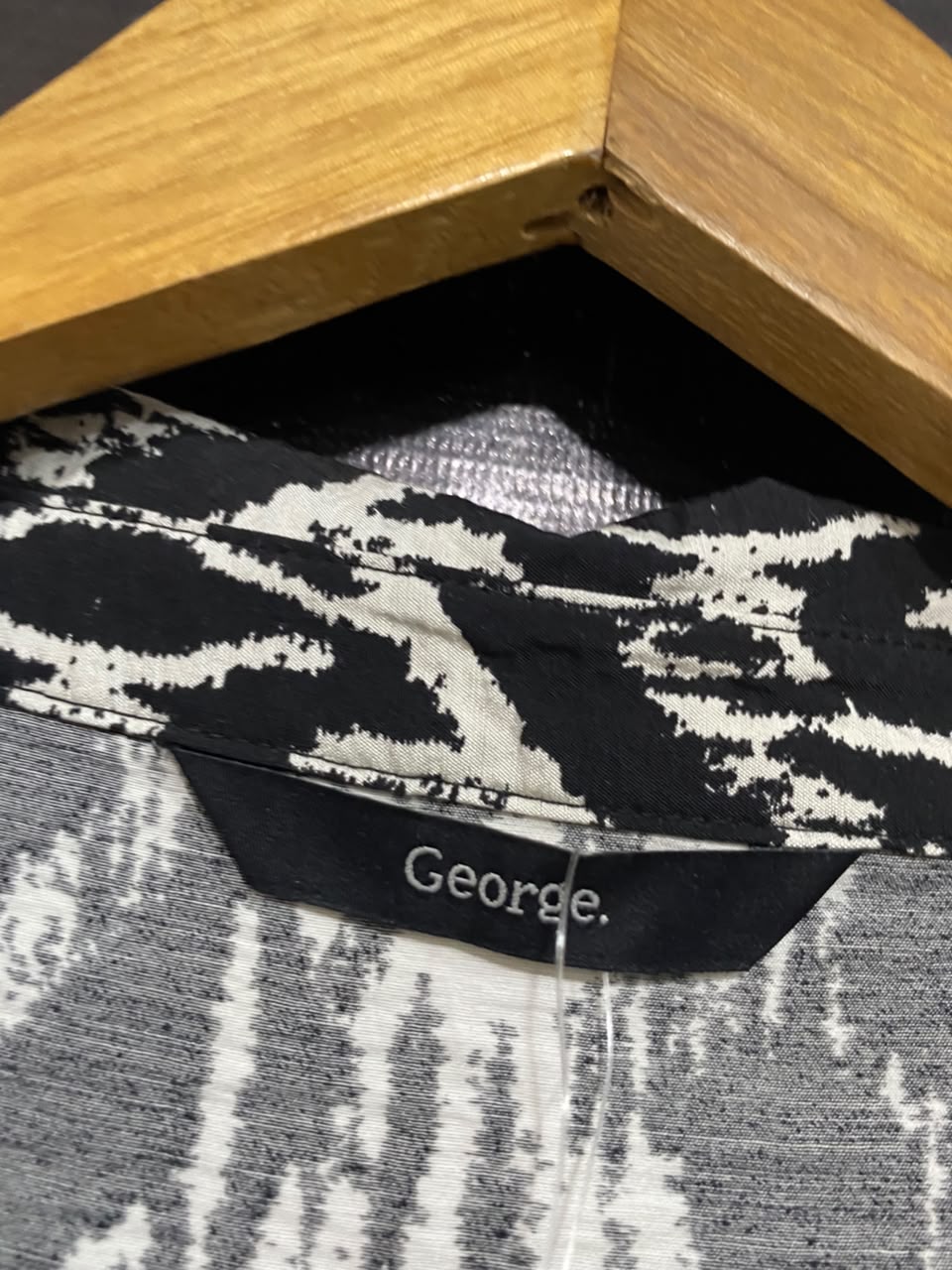 GEORGE |M| BUST FREE| A21| BLACK AND WHITE GEOMETRIC PRINT SHIRT MIDI DRESS