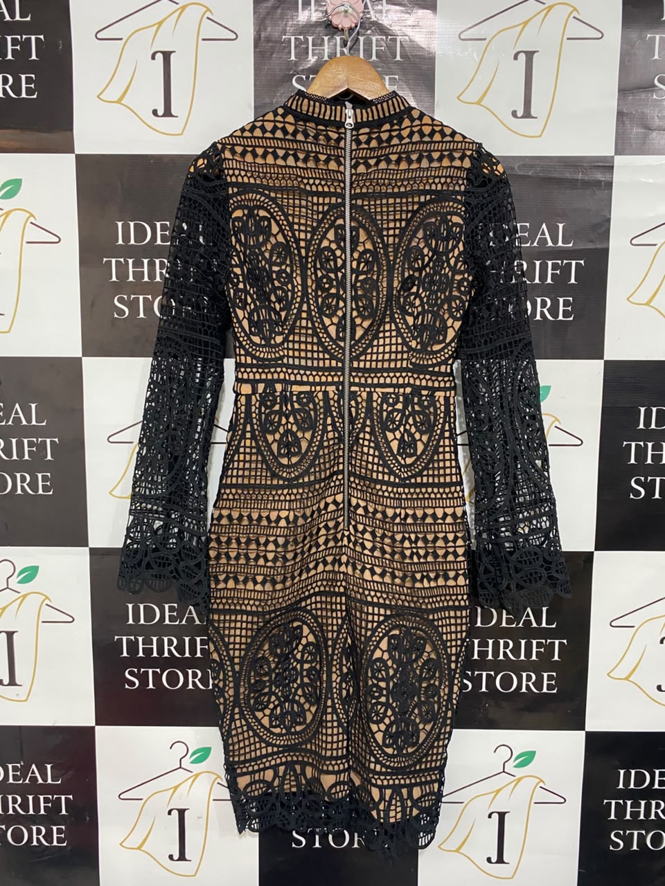 MINISTRY OF STYLE |S| BUST 15| A21| BLACK AND NUDE CROCHET LACE LONG SLEEVE MIDI DRESS