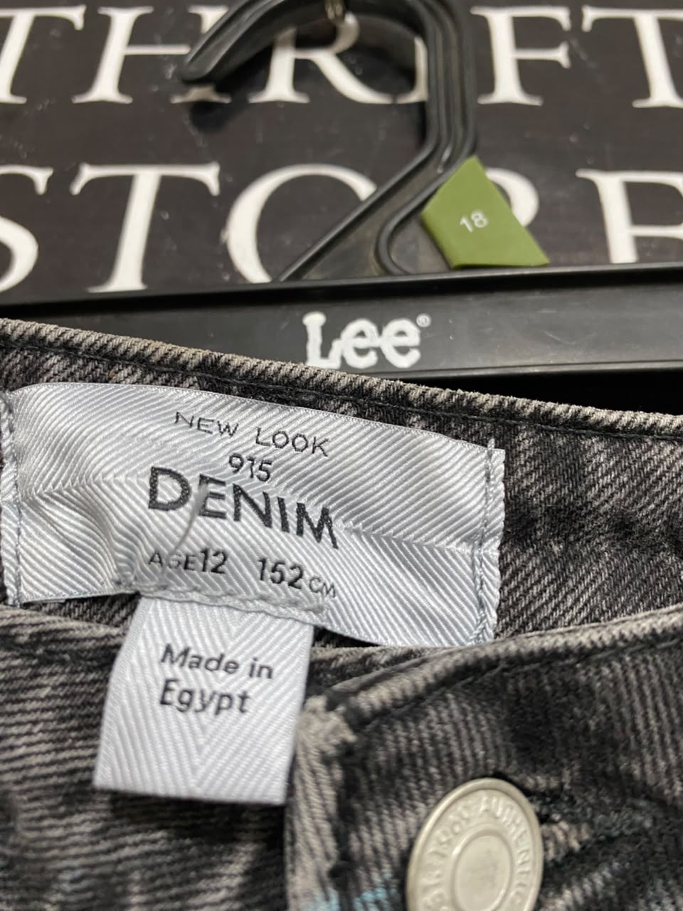 NEW LOOK |S| WAIST 26| A20| WOMEN'S DISTRESSED WASHED BLACK DENIM JEANS HIGH RISE RELAXED FIT STRAIGHT LEG PANTS