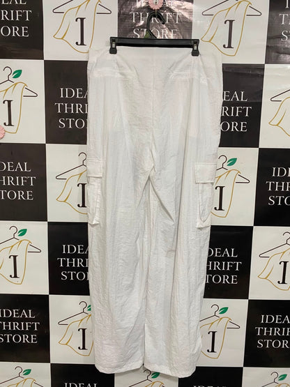 PRETTYLITTLE THING |XL| WAIST 36| A20| WOMEN'S WHITE PARACHUTE CARGO PANTS RELAXED FIT UTILITY TROUSERS
