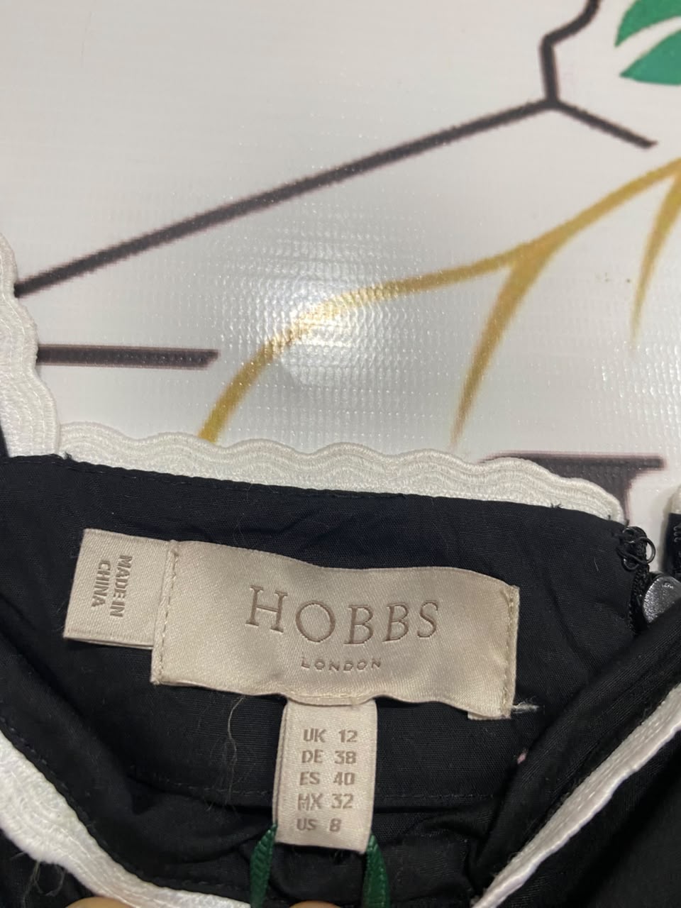 HOBBS |S| BUST 17| A20| BLACK MIDI DRESS WHITE SCALLOP TRIM TIERED STRAPPY DRESS
