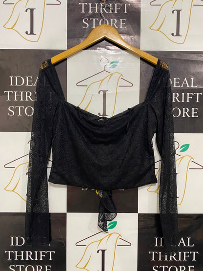THATSSOFETCH |M| BUST 17| A21| THAT'S SO FETCH BLACK LACE LONG SLEEVE CROP TOP WITH FRONT TIE AND SQUARE
