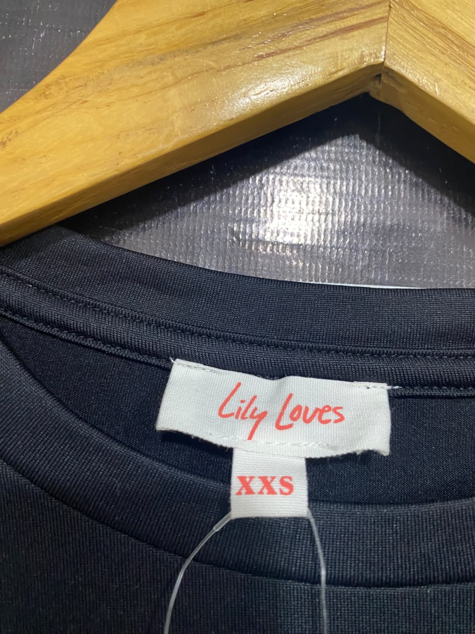 LILY LOVES |XS| BUST 14| A21| BLACK SHORT SLEEVE BASIC T-SHIRT SLIM FIT ROUND NECK TOP