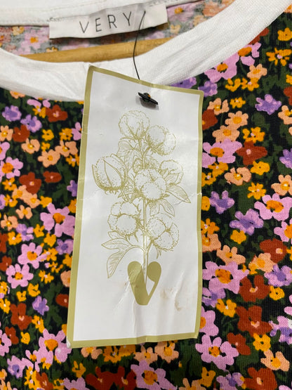 VERY |L| BUST 21| A21| FLORAL PRINT T-SHIRT MULTICOLOR DAISY SHORT SLEEVE TOP