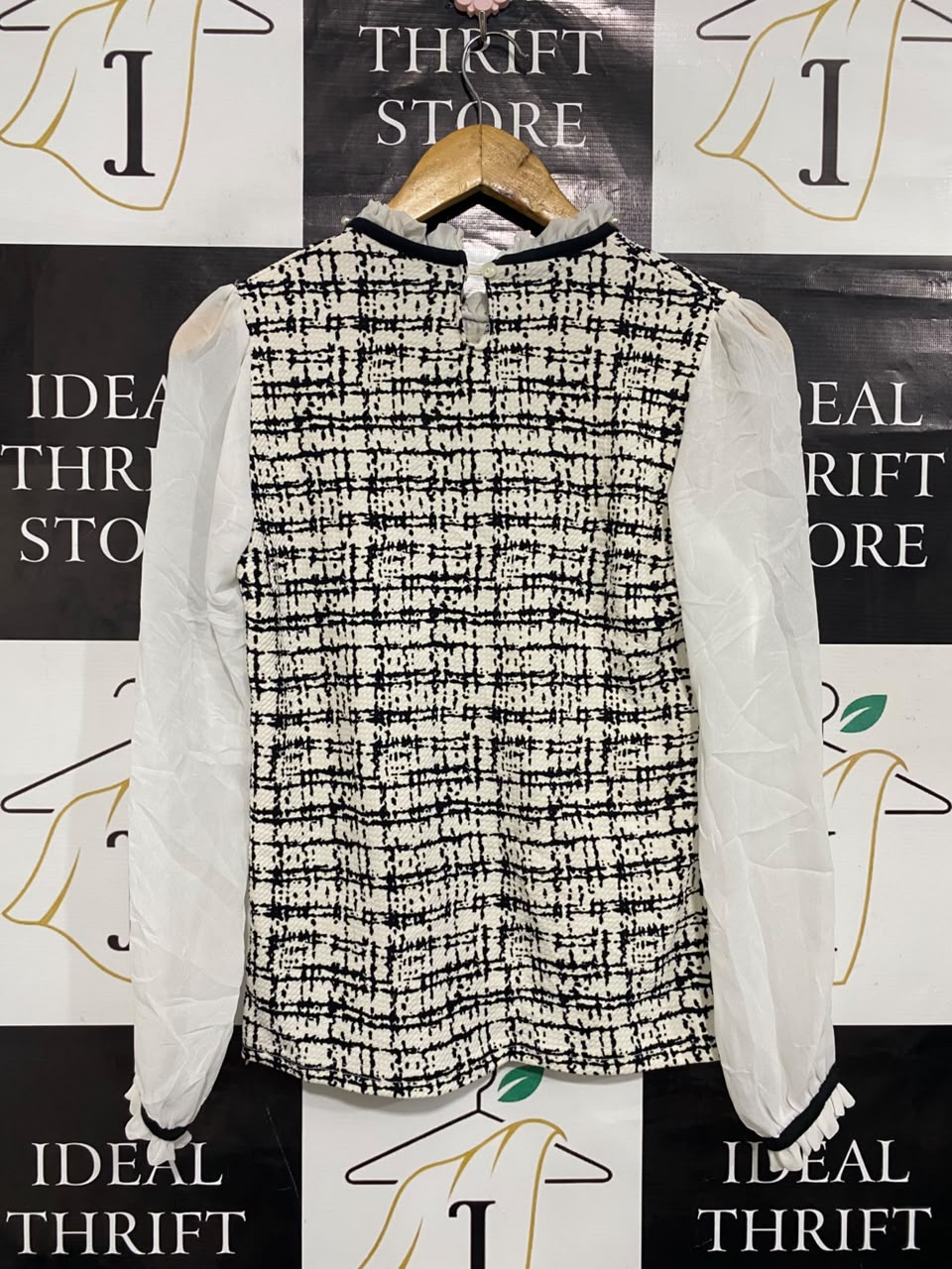 O Z |S| BUST 16| A21| BLACK AND WHITE TWEED BLOUSE PEARL BEADED RUFFLE NECK LONG SLEEVE TOP ELEGANT