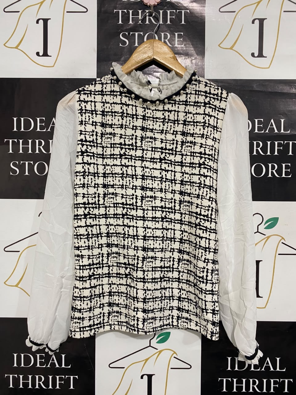 O Z |S| BUST 16| A21| BLACK AND WHITE TWEED BLOUSE PEARL BEADED RUFFLE NECK LONG SLEEVE TOP ELEGANT