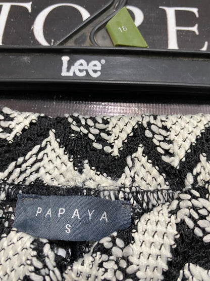 PAPAYA |S| WAIST 26| A21| BLACK AND WHITE ZIGZAG PANTS CHEVRON PRINT WIDE LEG TROUSERS CASUAL