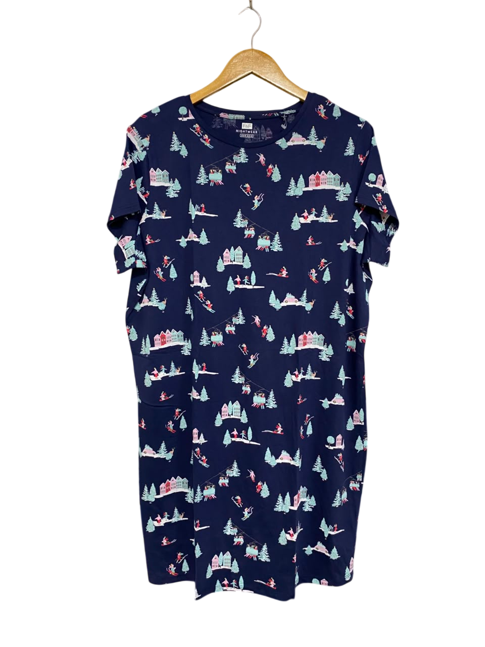 F&F |XL| BUST 23| A22| NAVY BLUE WINTER SKI RESORT PRINT SLEEP SHIRT | COMFORTABLE SHORT-SLEEVE NIGHTSHIRT