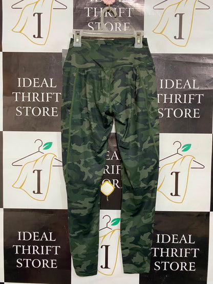 ZEE ZEE |XS| WAIST 20| A22| OLIVE GREEN CAMO ATHLETIC LEGGINGS | HIGH-WAISTED POCKET WORKOUT TIGHTS