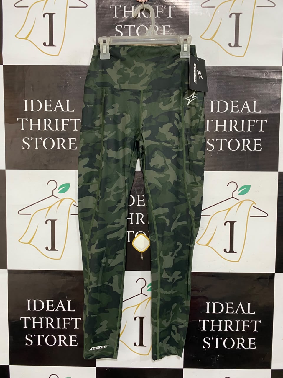 ZEE ZEE |XS| WAIST 20| A22| OLIVE GREEN CAMO ATHLETIC LEGGINGS | HIGH-WAISTED POCKET WORKOUT TIGHTS