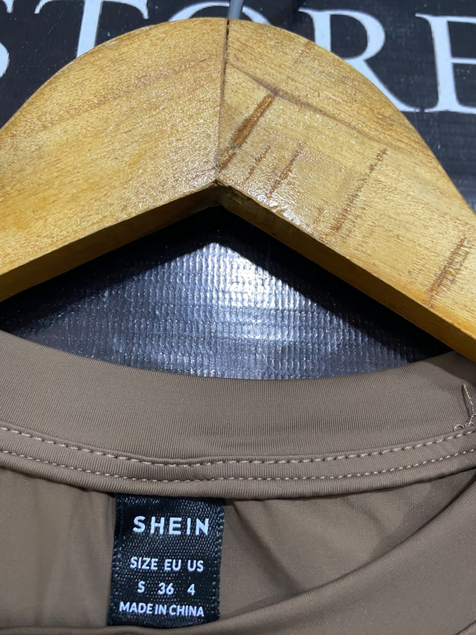 SHEIN |S| BUST 15| A22| BROWN SHORT-SLEEVE GATHERED NECK TOP | CHIC CASUAL EVERYDAY T-SHIRT
