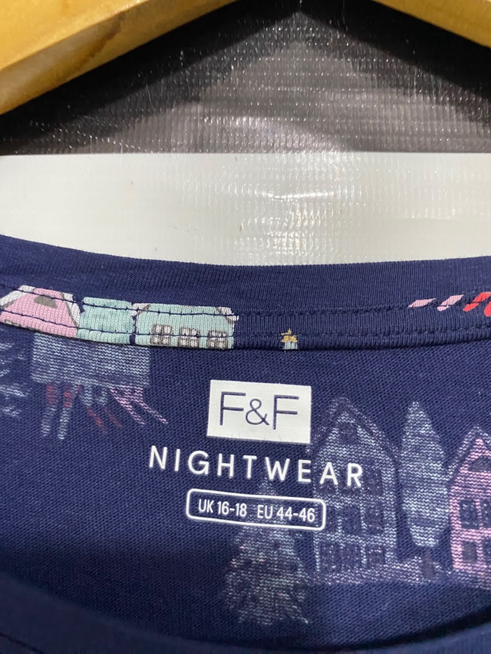 F&F |XL| BUST 23| A22| NAVY BLUE WINTER SKI RESORT PRINT SLEEP SHIRT | COMFORTABLE SHORT-SLEEVE NIGHTSHIRT