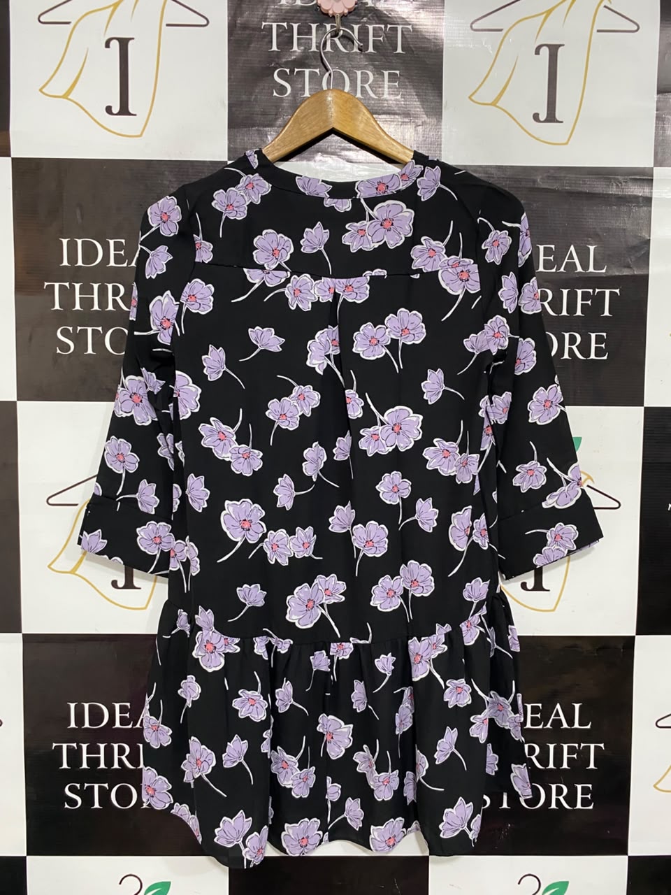 PAPAYA |S| BUST 19| A22| BLACK AND PURPLE FLORAL V-NECK PEPLUM BLOUSE | THREE-QUARTER SLEEVE CASUAL TOP