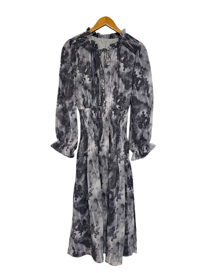 |M| BUST 17| A23| GREY AND BLACK ABSTRACT FLORAL SMOCKED LONG-SLEEVE MIDI DRESS