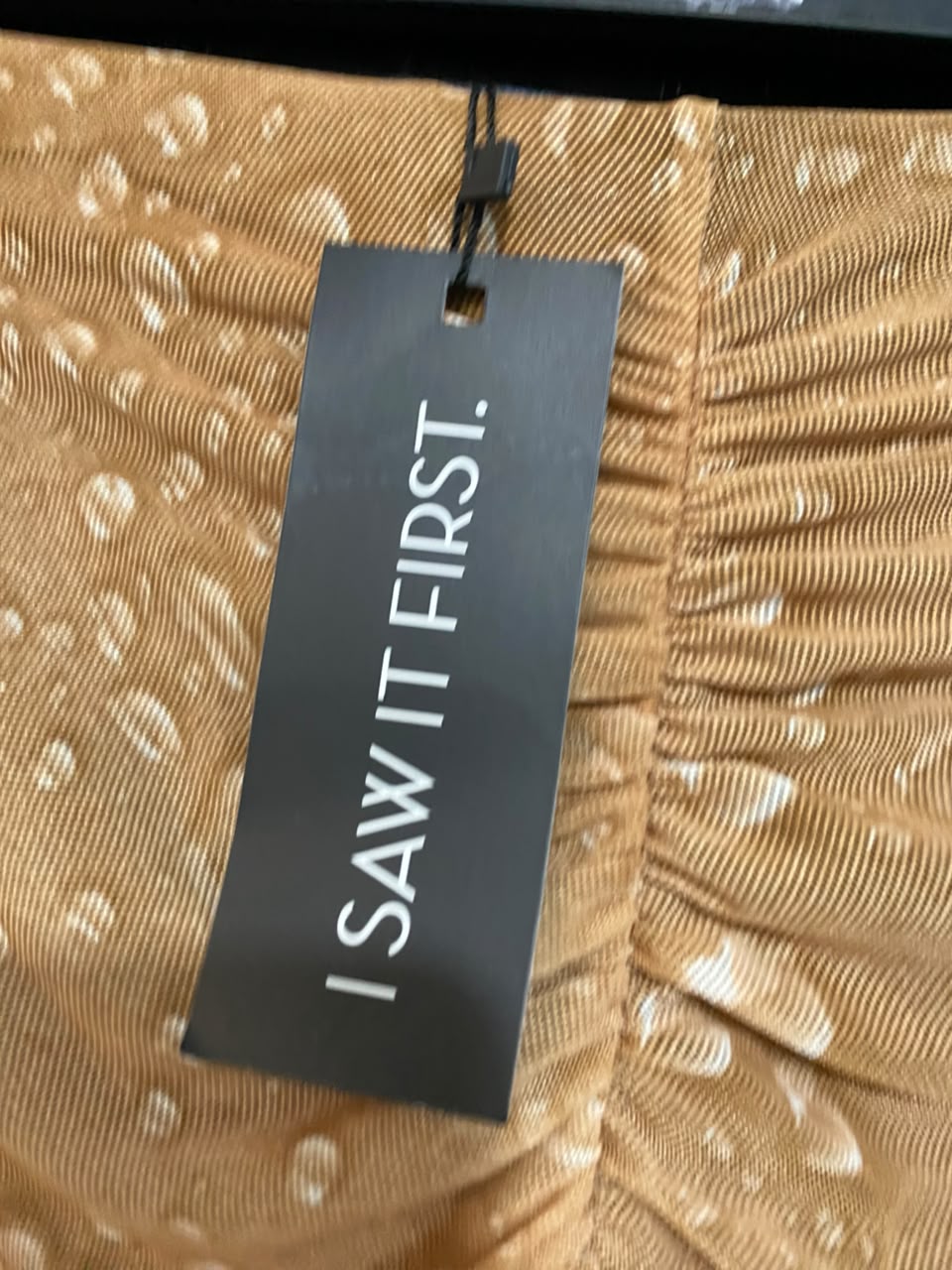 I SAW IT FIRST |S| WAIST 26| A23| RUCHED TEXTURED MINI SKIRT – CAMEL BROWN