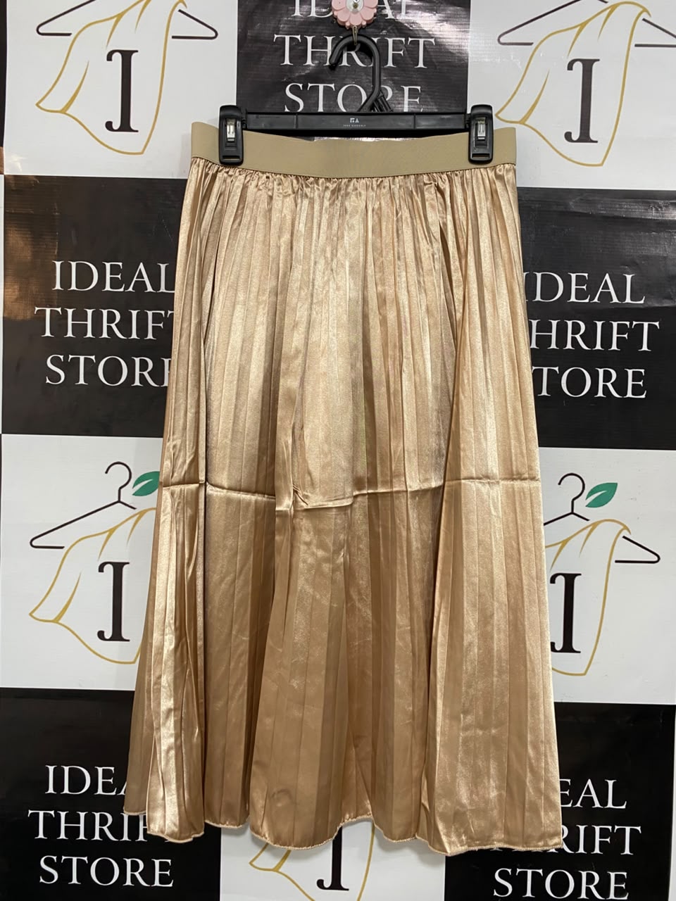 |L| WAIST 28| A23| CHAMPAGNE GOLD METALLIC PLEATED MAXI SKIRT