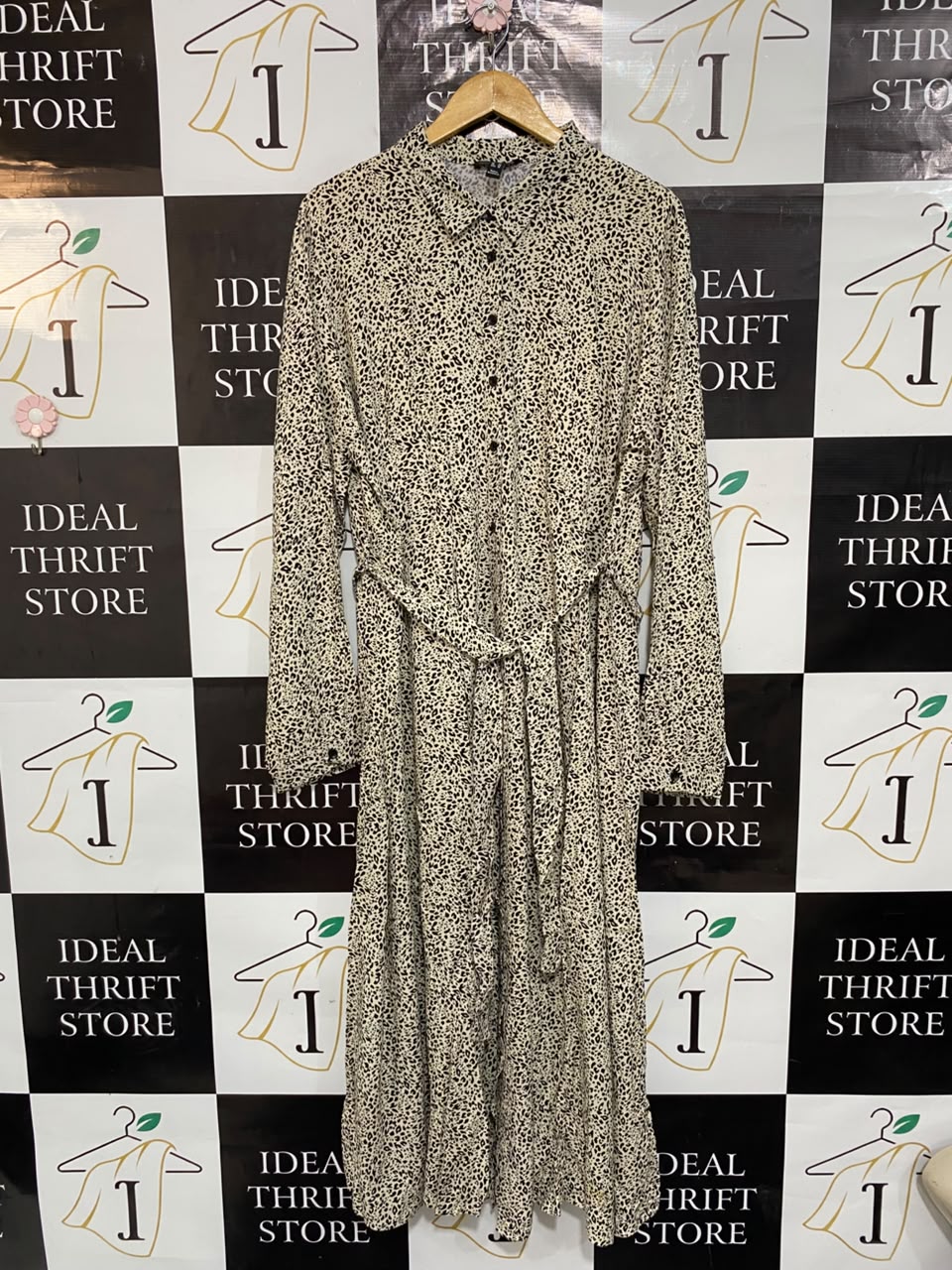 NEW LOOK |XL| BUST 23| A23| CREAM AND BLACK ANIMAL PRINT COLLARED TIE-WAIST MIDI DRESS