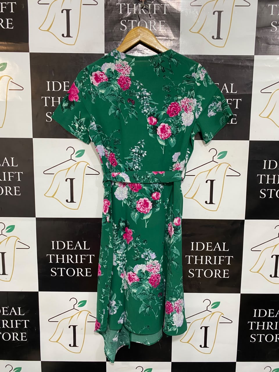 TU WOMAN |M| BUST 18| A23| GREEN AND PINK FLORAL V-NECK TIE-WAIST SHORT-SLEEVE MIDI DRESS | ELEGANT CASUAL DRESS