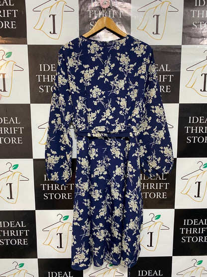 SHEIN CURVE |XL| BUST 22| A23| NAVY BLUE AND WHITE FLORAL V-NECK TIE-WAIST MIDI DRESS