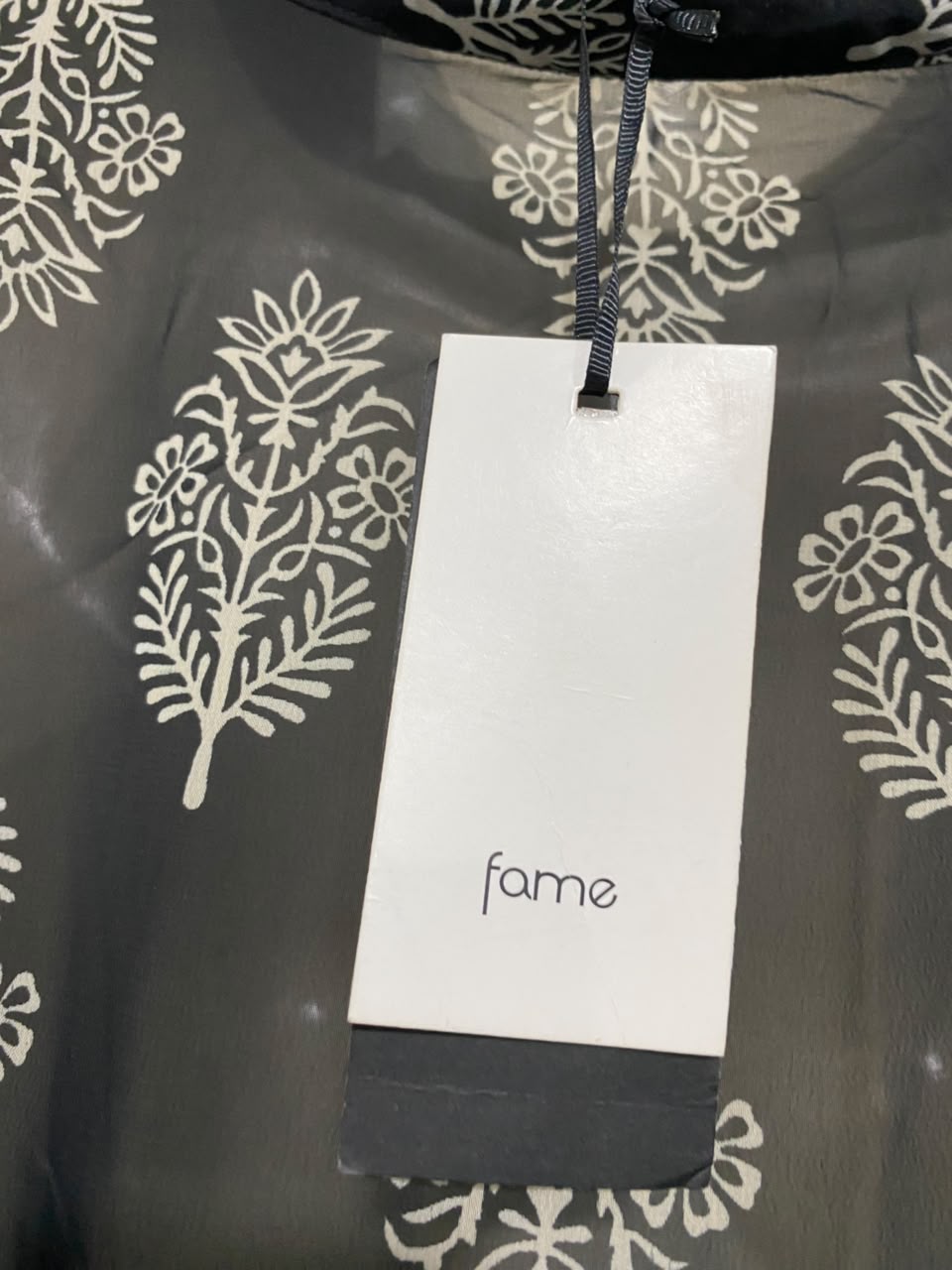 FAME |M/L| BUST 22| A23| BLACK AND BEIGE BLOCK-PRINTED CHIFFON KIMONO ROBE | OPEN-FRONT TIE-WAIST OVERLAY