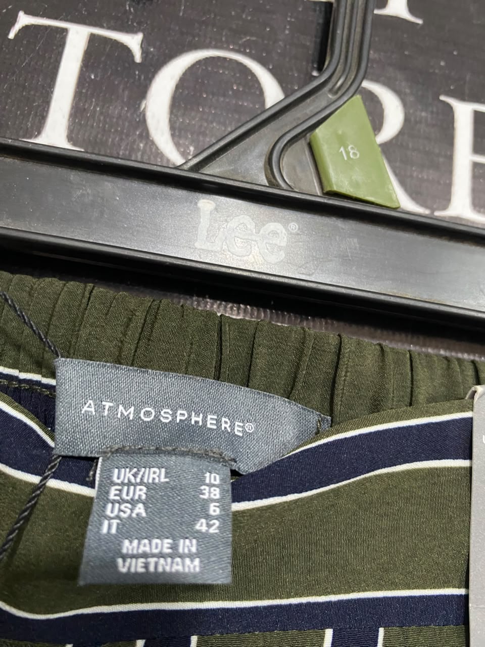 ATMOSPHERE |S| WAIST 26| A22| OLIVE GREEN AND STRIPED CASUAL TROUSERS | VERTICAL STRIPE ANKLE PANTS