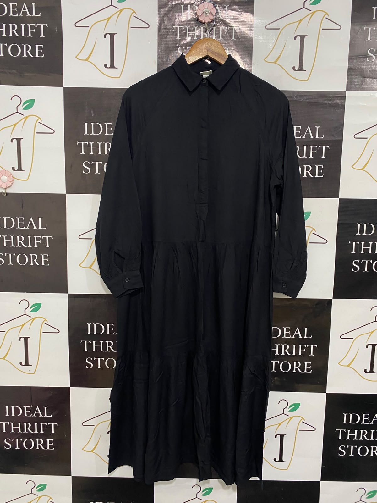H&M |XS| BUST 20| A24| CLASSIC BLACK COLLARED BUTTON-UP TIERED MIDI SHIRT DRESS | ELEGANT LONG-SLEEVE MAXI DRESS