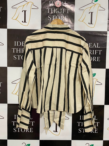 NEXT |L| BUST 23| A24| BLACK AND WHITE STRIPED LONG-SLEEVE TIE-FRONT SHIRT | CHIC CROPPED BUTTON-UP BLOUSE