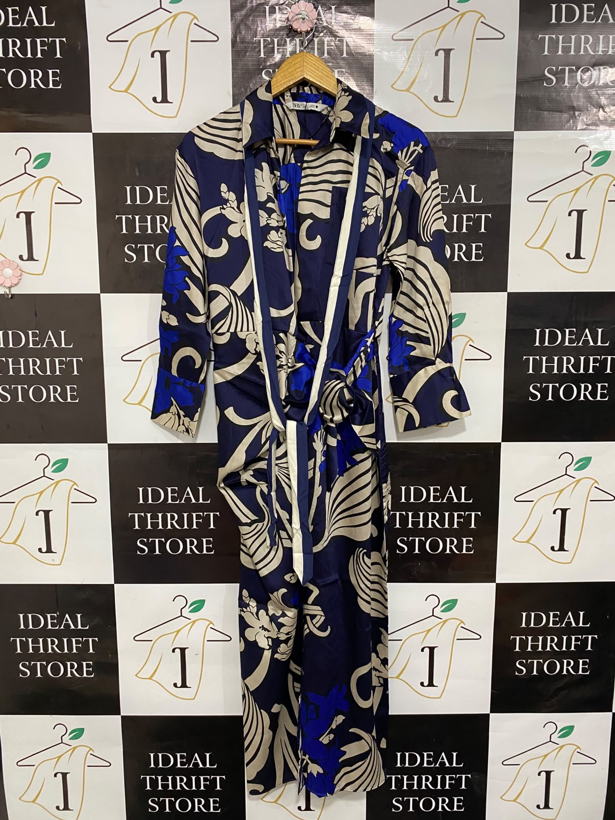 ZARA |S| BUST 17| A23| NAVY BLUE AND CREAM ABSTRACT FLORAL SHIRT DRESS | ELEGANT WRAP-STYLE MIDI DRESS