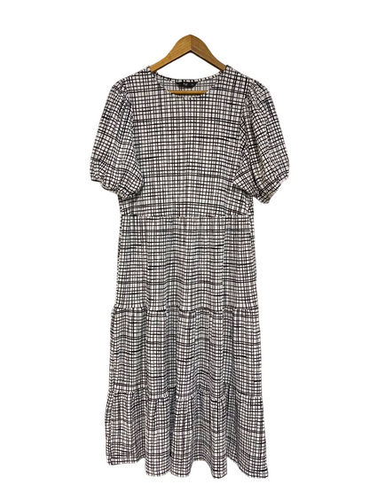 F&F |L| BUST 19| A24| BLACK AND WHITE GRID CHECK TIERED MIDI DRESS