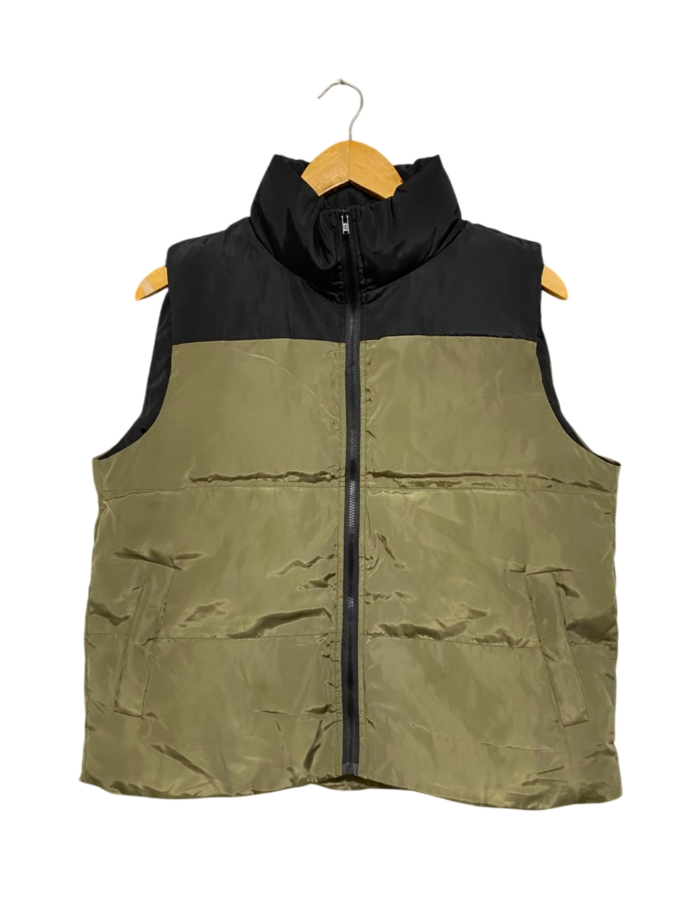 SHEIN |XS| BUST 21| B36| OLIVE GREEN AND BLACK COLORBLOCK QUILTED PUFFER VEST