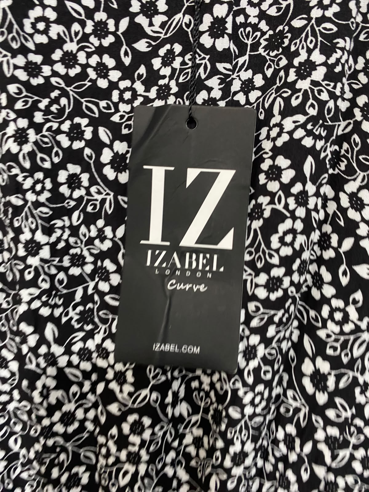 IZABEL |XL| BUST 24| A25| BLACK AND WHITE FLORAL PRINT MIDI DRESS