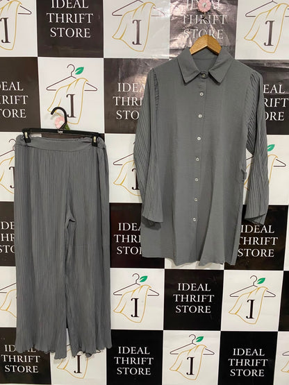 |S| A24| CHIC SAGE GRAY PLEATED TWO-PIECE SHIRT AND TROUSER SET