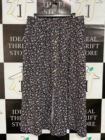 CURVZY |XL| WAIST 32| A24| BLACK DITSY FLORAL MIDI SKIRT WITH FRONT BUTTONS