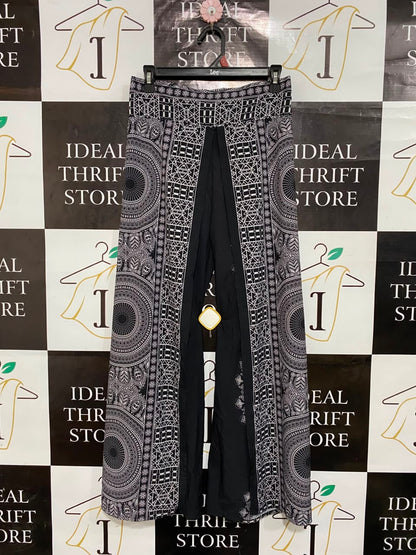 |S/M| WAIST 28| A24| BLACK AND WHITE MANDALA PRINT WIDE-LEG PALAZZO TROUSERS