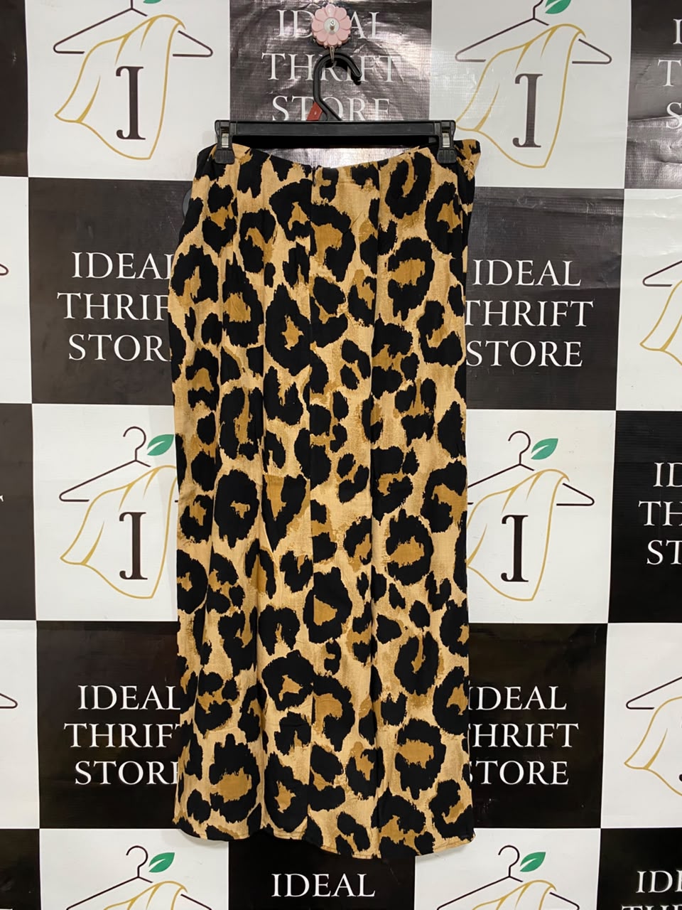 F&F |L| WAIST 30| A24| LEOPARD PRINT WRAP-STYLE MIDI SKIRT