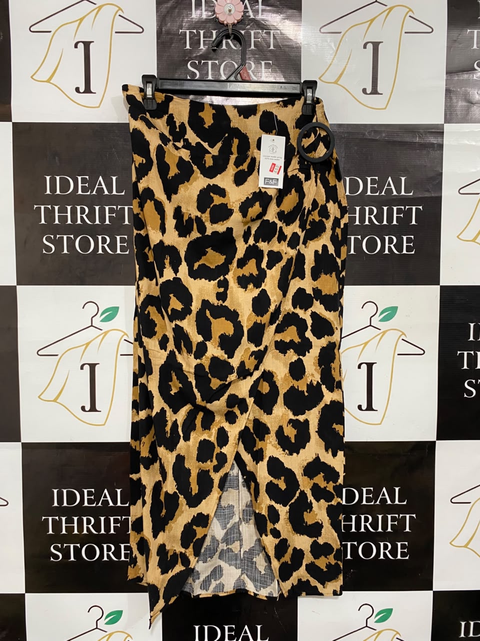 F&F |L| WAIST 30| A24| LEOPARD PRINT WRAP-STYLE MIDI SKIRT