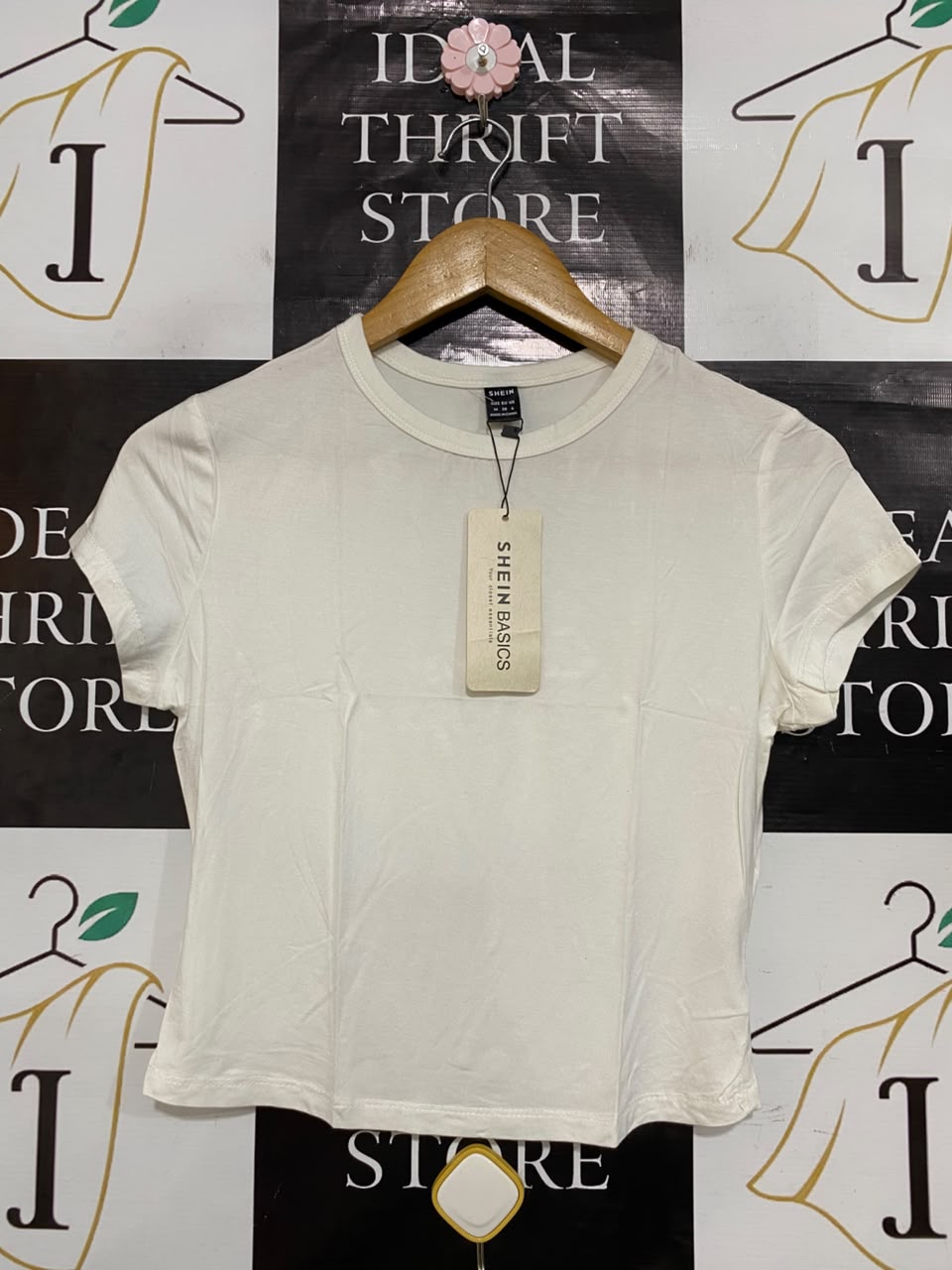 SHEIN |M| BUST 16| A24| WHITE CREW NECK CROP T-SHIRT
