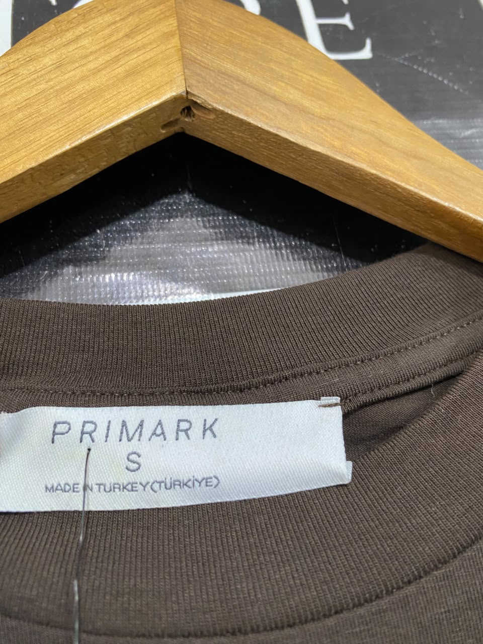 PRIMARK |S| BUST 17| A24| BROWN OVERSIZED T-SHIRT WITH GOLD-TONE WAIST RING ACCENT